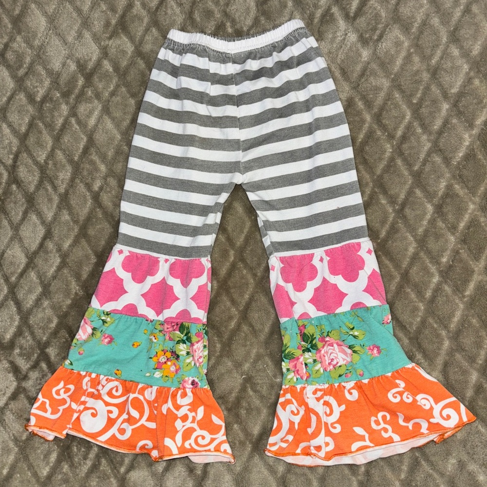 Adorable girls pants, size 2-3T. Excellent Condition!